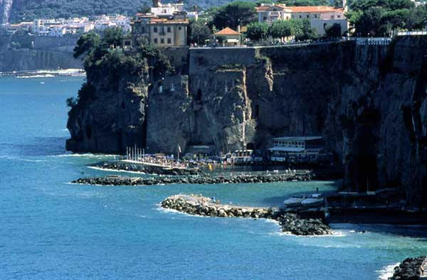 large_sorrento8jpg1368974180.jpeg